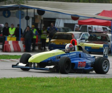 Grad Buzet - Erste formula driver u grad dovodi 110 automobilista