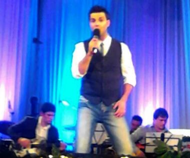 Grad Buzet - Nenad Kujundžić osvojio žiri Festivala Grobnička skala