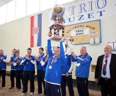 Grad Buzet - Šesta kruna boćara Trio Buzeta