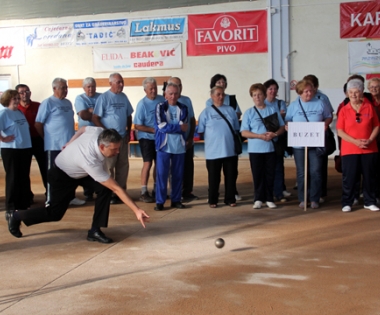 Grad Buzet - Tradicionalni susret okupio 120 umirovljenika sportaša