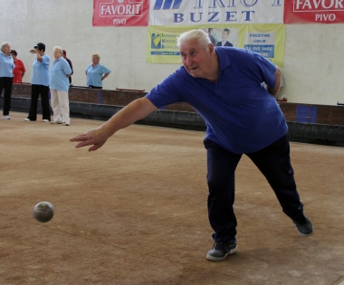 Grad Buzet - Jubilarni turnir umirovljenika okupio 130 sportaša