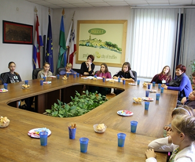 Grad Buzet - Djeca pitala, gradonačelnik odgovarao