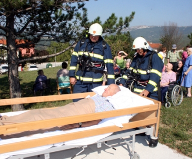 Grad Buzet - Vatrogasna vježba u Domu za starije i nemoćne