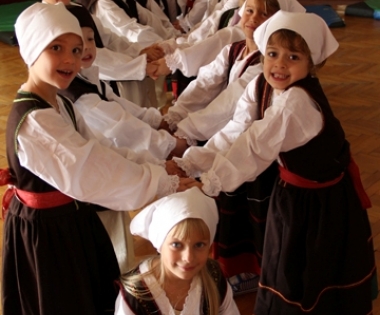 Grad Buzet - Kad stari mlade obuku u tradiciju