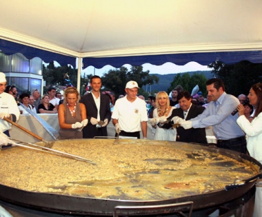 Grad Buzet - Dan Grada u znaku fritade od 2009 jaja i 10 kg tartufa
