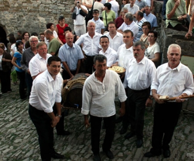 Grad Buzet - Homjani i grašćaki biraju župana