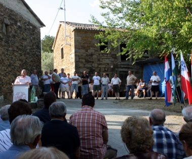 Grad Buzet - U Klarićima obilježena 67. obljetnica prvog učiteljskog tečaja u Istri