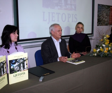 Grad Buzet - Predstavljen Ljetopis Srednje škole Buzet