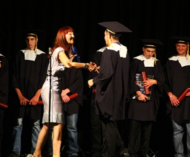 Grad Buzet - Svjedodžbe za 31 maturanta, iduće godine dvostruko više prvaša