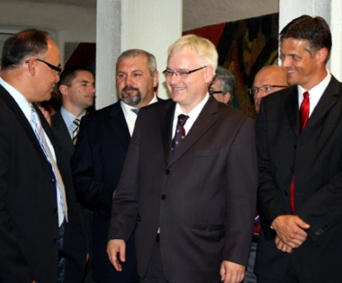 Grad Buzet - Predsjednik Josipović u nedjelju će posjetiti Buzet i novi Info punkt