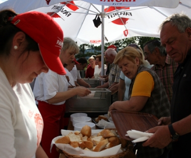 Grad Buzet - Planulo pet stotina porcija graha!