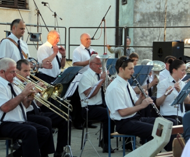 Grad Buzet - Raspjevana Buzeština okupila generacije svirača i pjevača