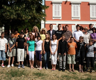 Grad Buzet - Učenici na prijemu kod gradonačelnika