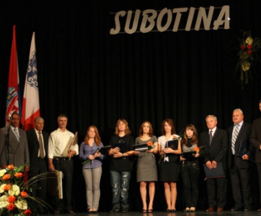 Grad Buzet - JAVNI POZIV za predlaganje kandidata za javna priznanja Grada Buzeta za 2020. godinu