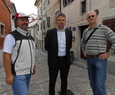 Grad Buzet - U subotu u Buzetu europski susret: Izložba vespi “Istra bez granica”