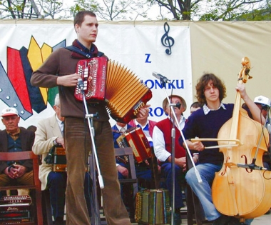 Grad Buzet - U nedjelju 23. međunarodni susret “Z armoniku v Roč”